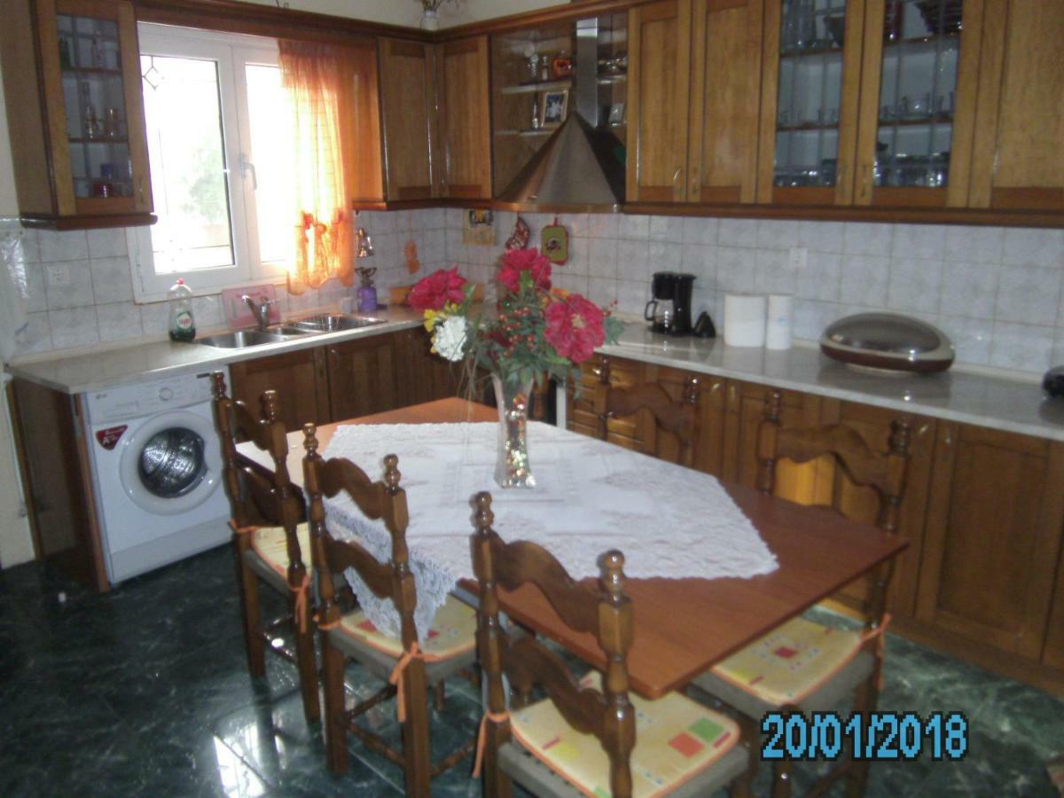 Ágios MatthaíosGeorge'S House公寓 外观 照片