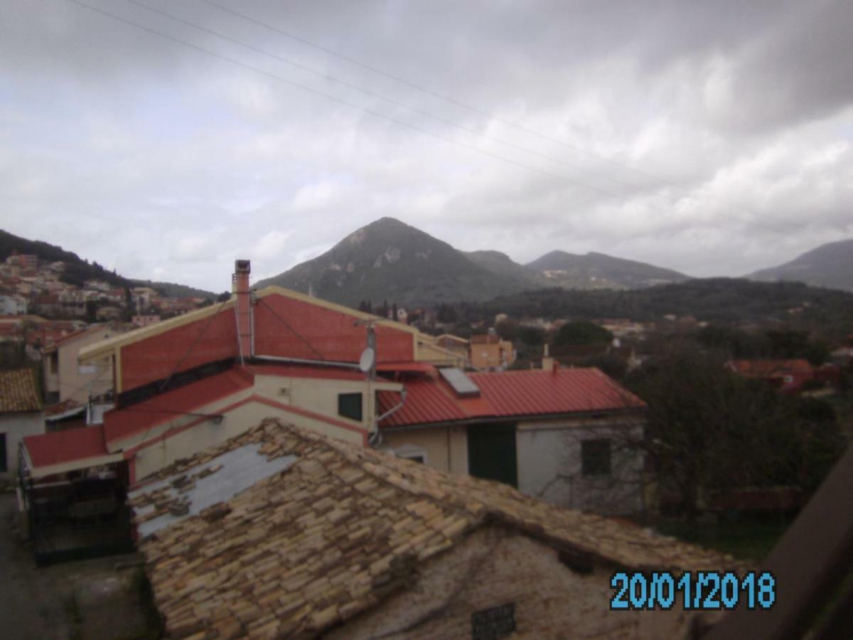 Ágios MatthaíosGeorge'S House公寓 外观 照片