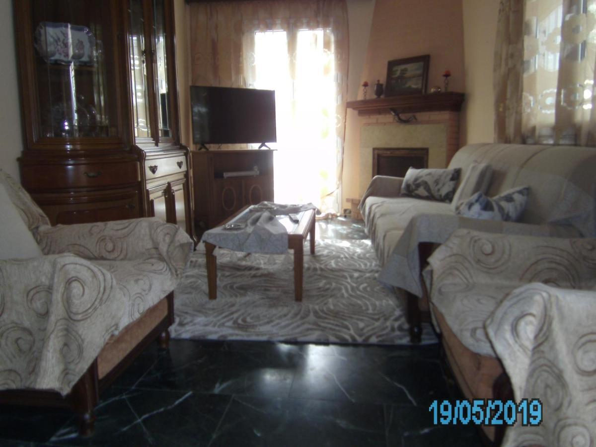 Ágios MatthaíosGeorge'S House公寓 外观 照片